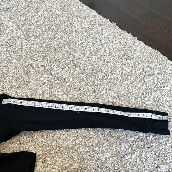 Queenie Ke Black Zip Up Athletic Jacket with Zipper and Thumb Holes Sz XS - Picture 10 of 12